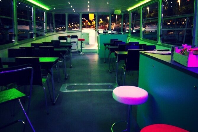 One hour Hen or Stag private party boat Budapest with unlimited beer and wine - Should You Book This Hen or Stag Party Boat?