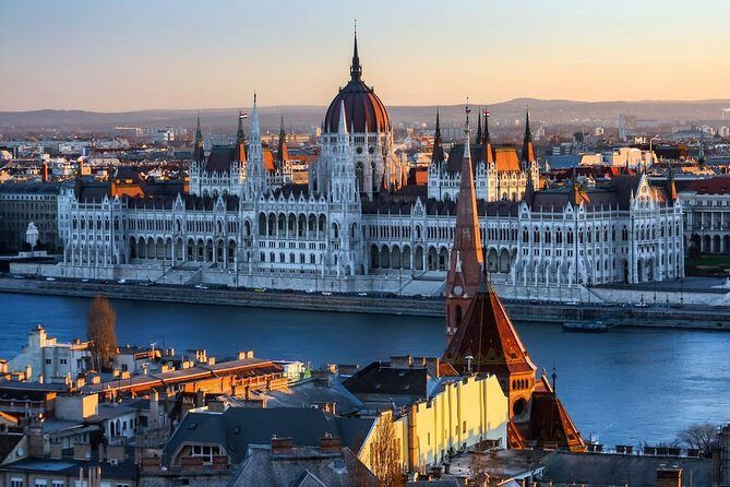 Private 4-hours City Tour of Budapest with private guide and Hotel Pick-up - Stop 2: Hungarian Parliament Building exterior views without ticket friction