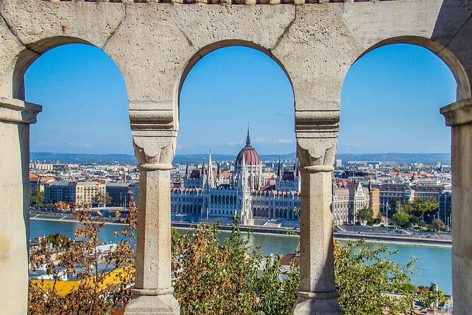 Private 4-hours City Tour of Budapest with private guide and Hotel Pick-up - Stop 5: Andrássy Avenue—your “Budapest streetscape” moment