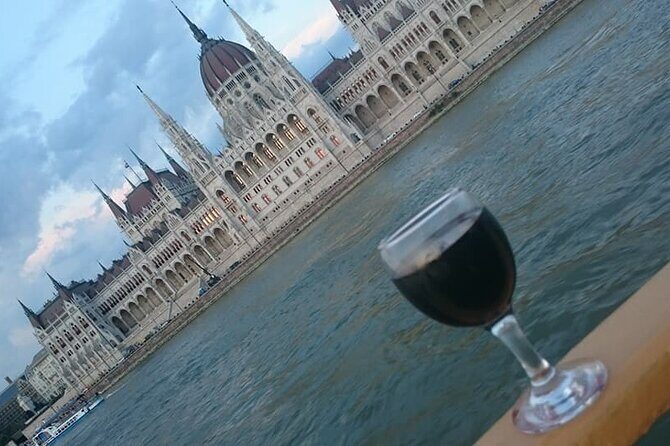 PRIVATE (7 hours) Budapest and Szentendre city tour with lunch and winetasting - City Park Interlude: Vajdahunyad Castle and Széchenyi Baths (From the Outside)