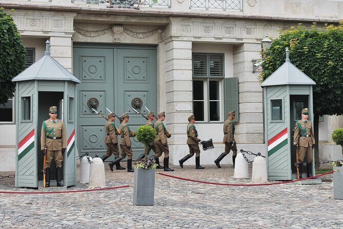 Private Buda Castle Walk with Entry to Matthias Church - Sándor Palace guards: a quick reality check of today’s Budapest