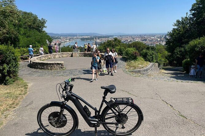 Private Budapest Adventure E-bike Tour to Buda Hills - Budapest’s Buda Hills route: why this ride feels different