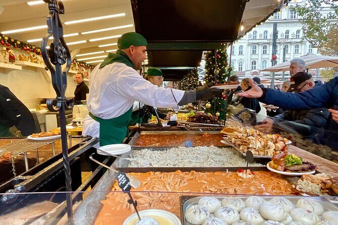 Private Budapest Christmas Market Tour with Chimney Cake & Mulled Wine - St. Stephen’s Basilica: a quick look at a major landmark