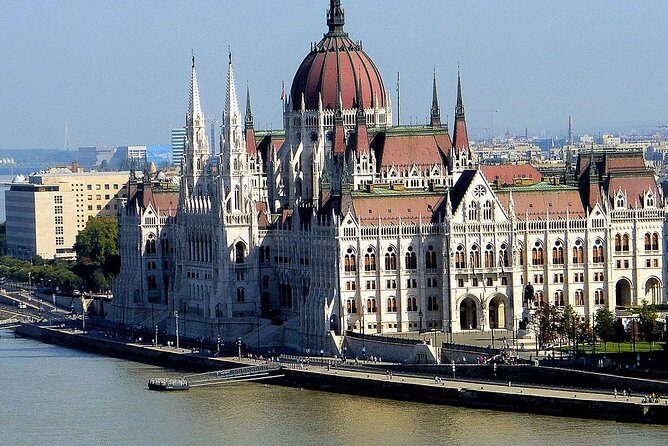 Private Budapest City Tour by Car - Heroes’ Square and Gellért Hill: Two Icons, Two Different Moods