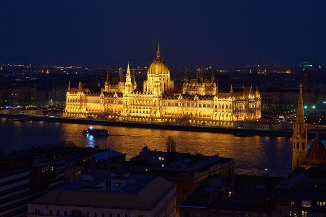 Private Budapest Sightseeing Tour: Royal Castle, Heroes Square, Chain Bridge - Market Hall browsing, then Jewish Quarter and Andrássy Avenue glamour