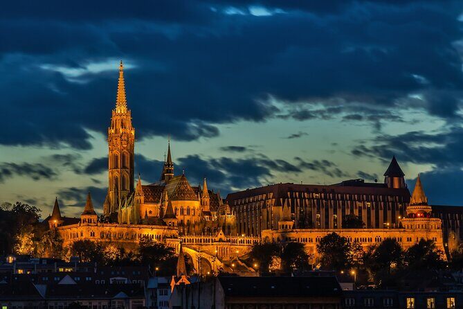 Private Budapest Sightseeing Tour: Royal Castle, Heroes Square, Chain Bridge - Practical tips to make the most of the route
