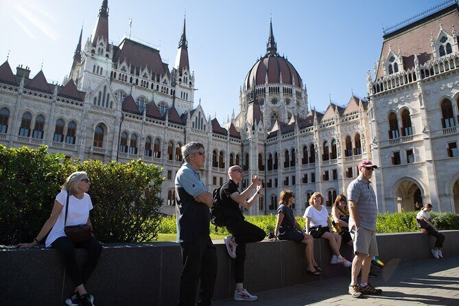 Private Budapest Walking Tour with Cake & Coffee - Andrássy Avenue to the Opera House: a grand boulevard you can actually walk