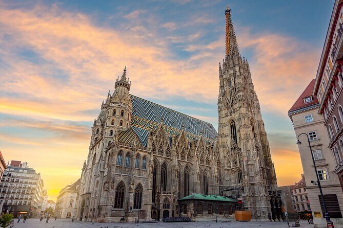 Private day trip from Budapest to Bratislava, Vienna, and back - The driver setup: helpful, but not a full guide