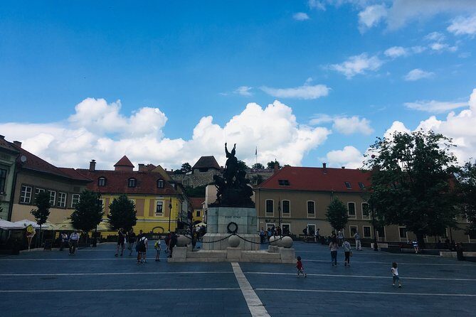 Private Full Day Tour to Eger - History, Culture and Wine - The drive from Budapest: long hours, easy comfort