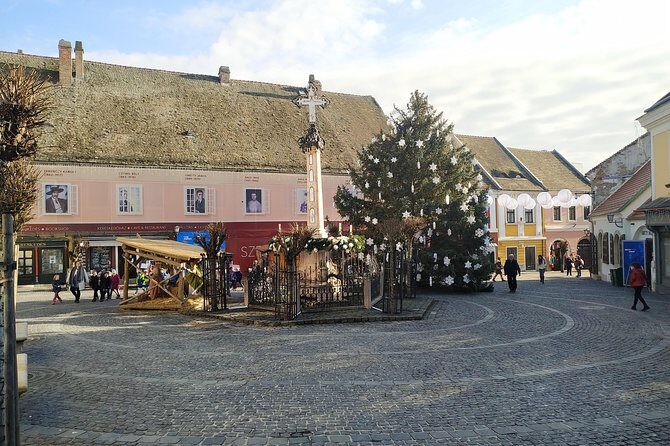 Private Guided Tour to Szentendre & Visegrád Castle (Danube Bend) - Private guide attention: why the tour feels smoother than doing it alone