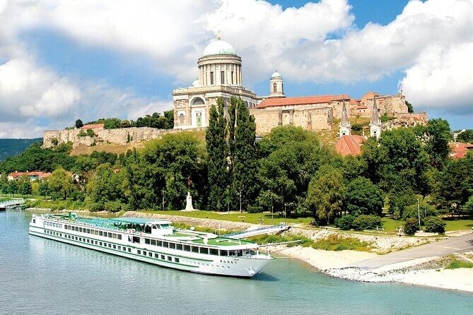 Private or SmallGroup Budapest Danube Bend Tour Lunch and Cruise - Pickup, timing, and how the day actually moves