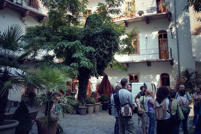 Secret Gardens and Squares Downtown | Walking Tour of Budapest - Secret Courtyards Behind Plain Facades: The Budapest Setting