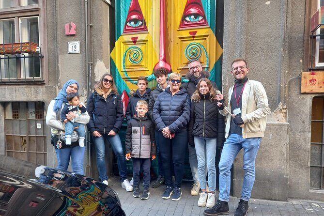 Street Art and Alternative Tour in Budapest - Starting point at Telep-Art GalériaBudapest: what you’ll be looking for