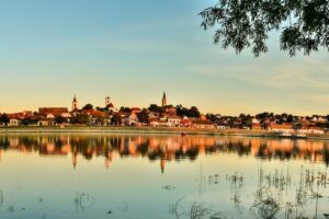 Szentendre the Artists Village Half-Day Tour from Budapest - Stop 1: Szentendre’s Cobblestone Center, Views, and Craft Stops