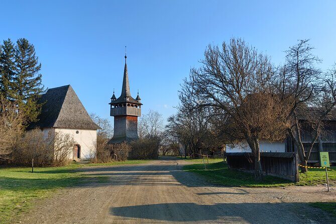 Szentendre, Visegrád & Esztergom Private Danube Bend Tour - Szentendre: cobblestones, Orthodox roots, and the art-shop feeling