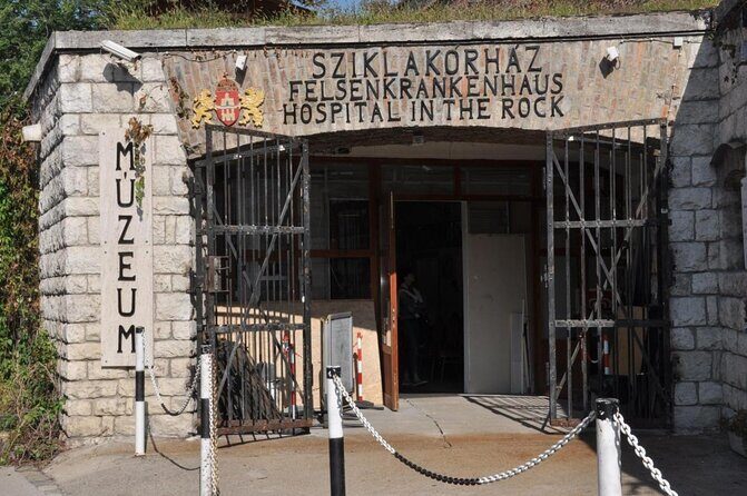 Walk in Buda with Hospital in the Rock Underground Cave Visit - Starting at Szentháromság tér: the walk’s rhythm and group size